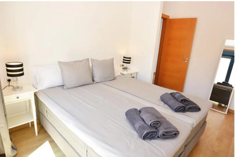 Atico Antares Apartment *
